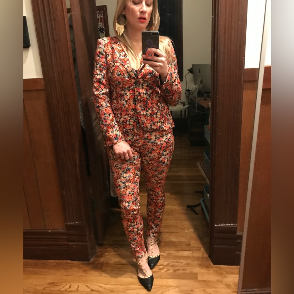STUNNING Zara floral suit: jacket and pants / leggings